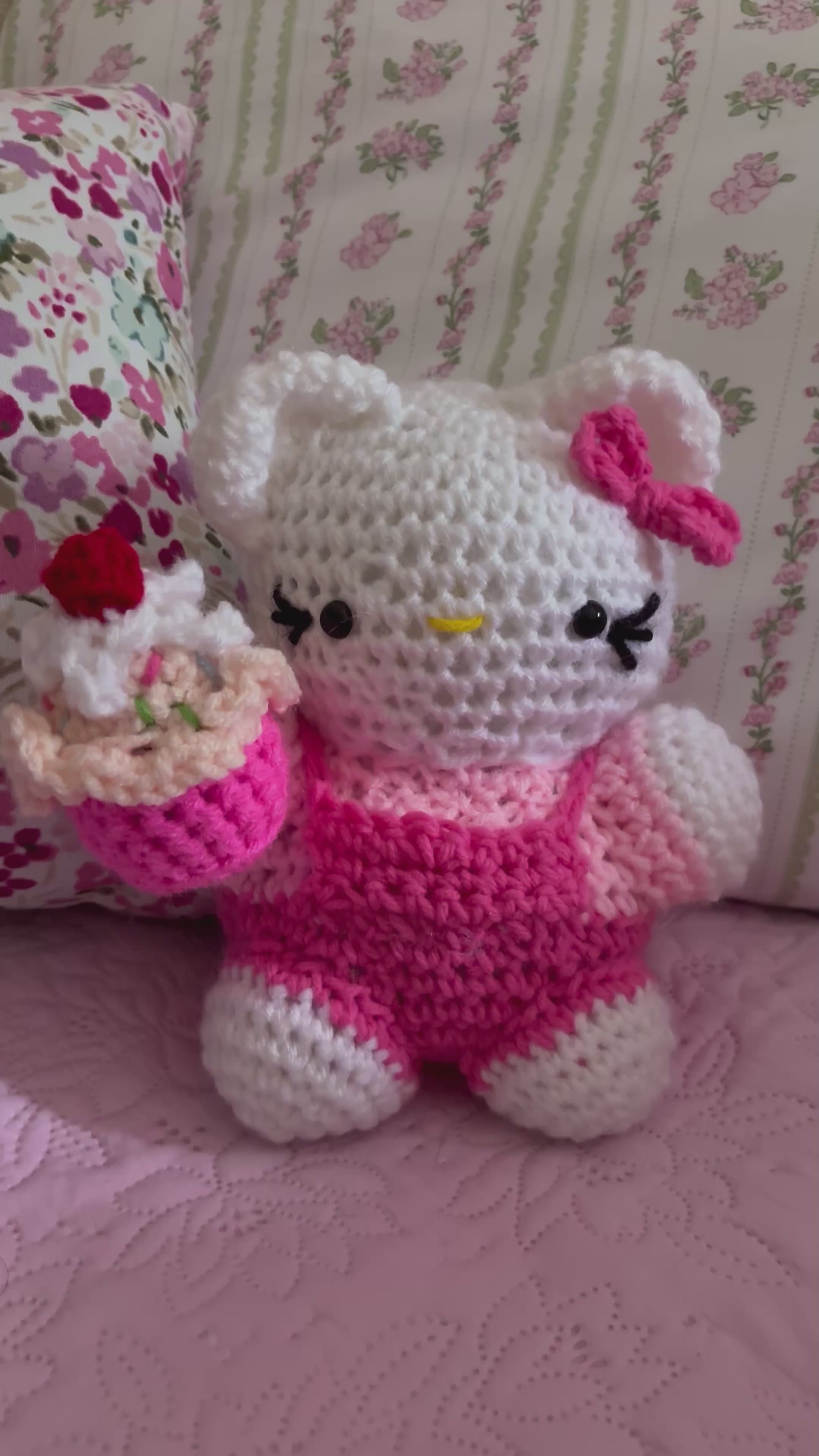 Cupcake kitty